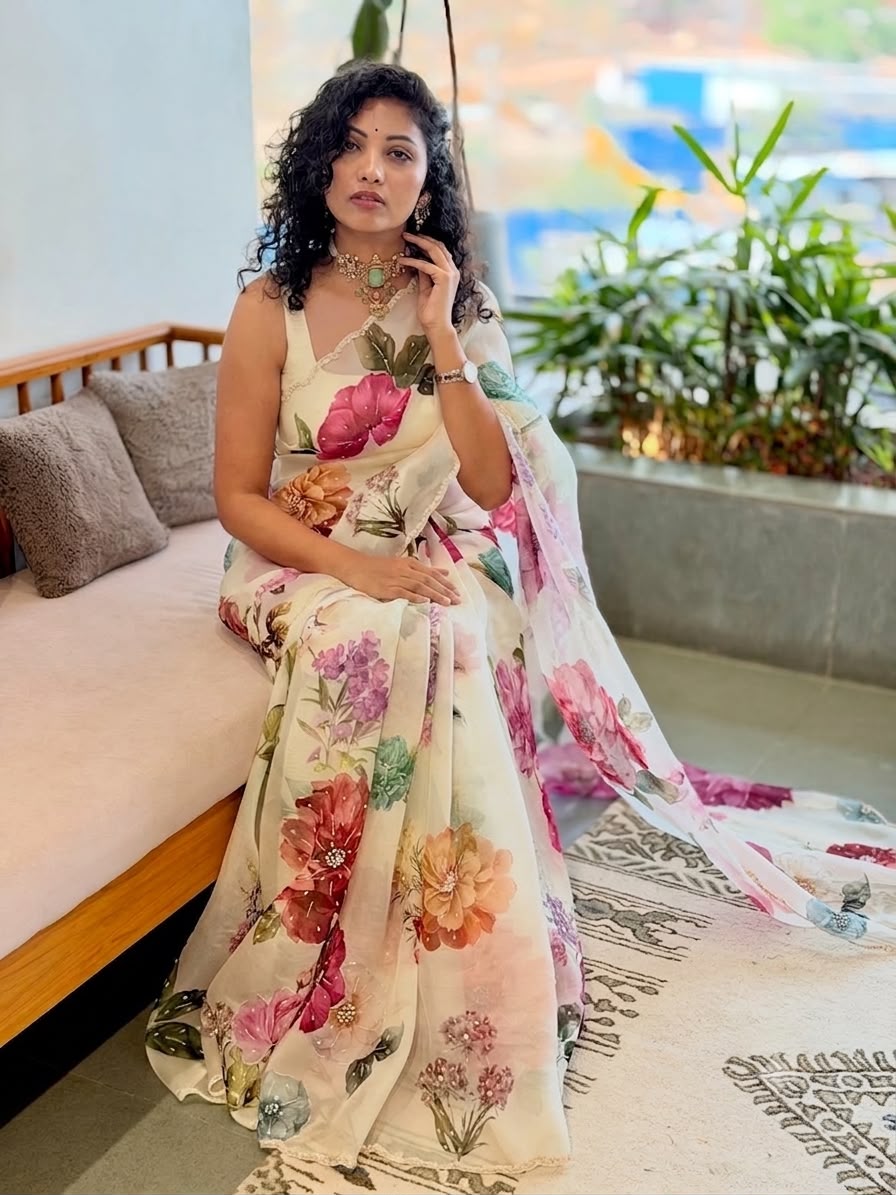 Floral Handwork Elegance Soft Tabi Saree